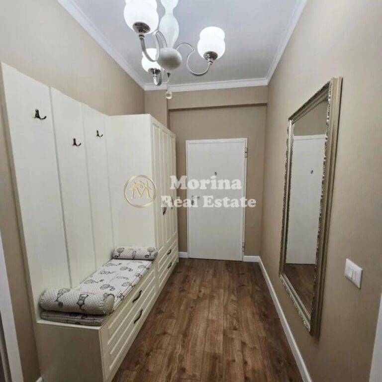 Affitto | Appartamento 3 + 1 + 2 | Lago Secco | 1 400 €/mese