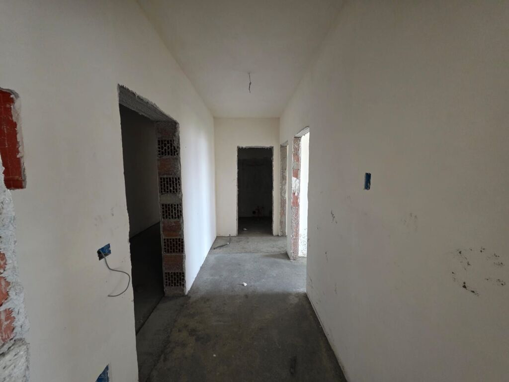 Shitet Apartament 2+1 Ne Paskuqan