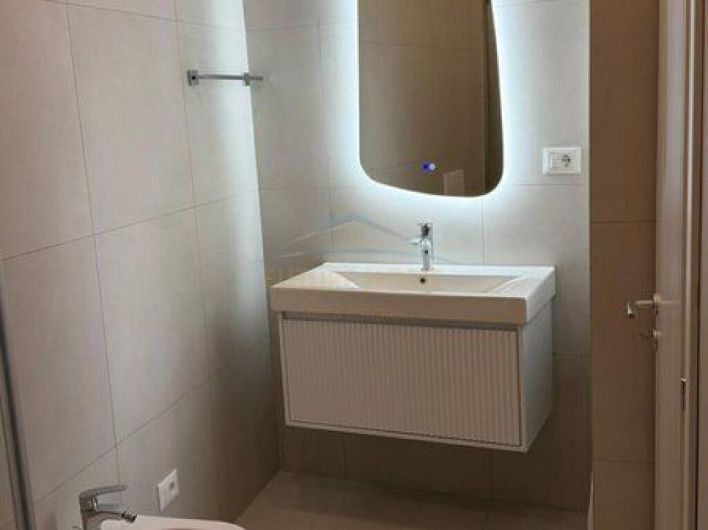 Affitto, Appartamento 2+1+2+Posto Auto, Green Valley, Lago Secco, Tirana