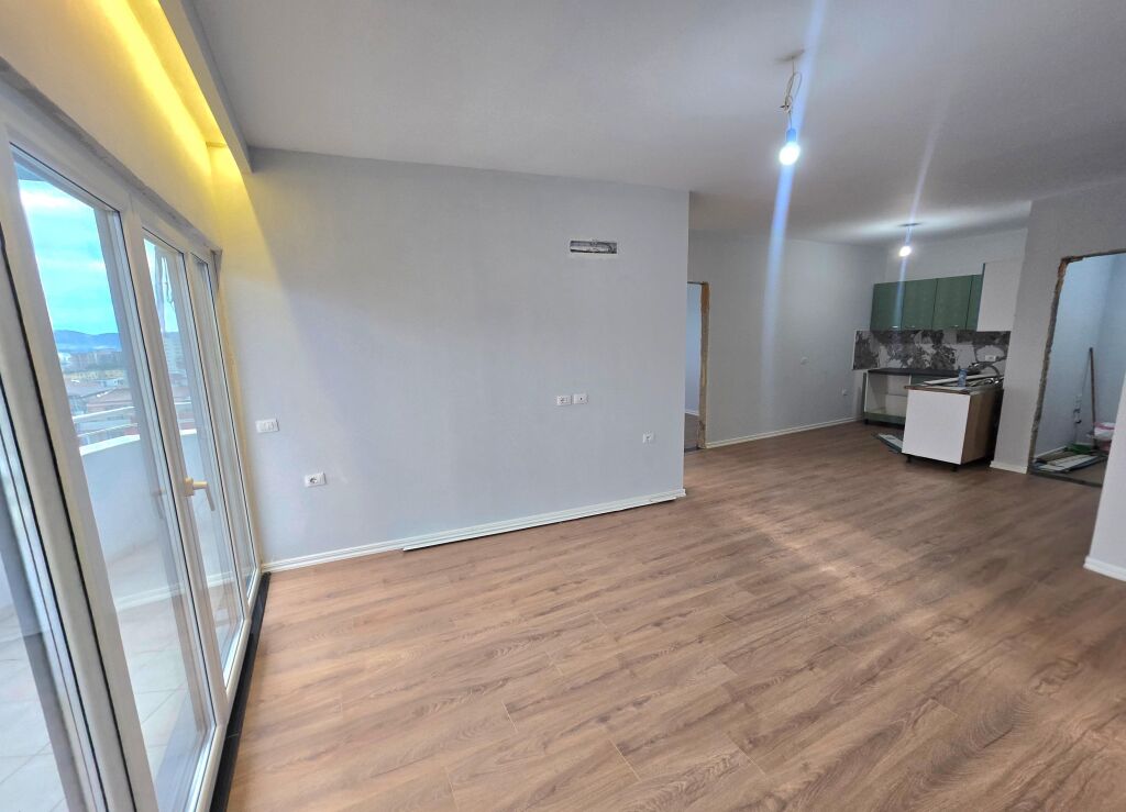 Apartament 2+1+2+Ballkon ne Shitje Ne Fresk, Prane Restorant Deliu