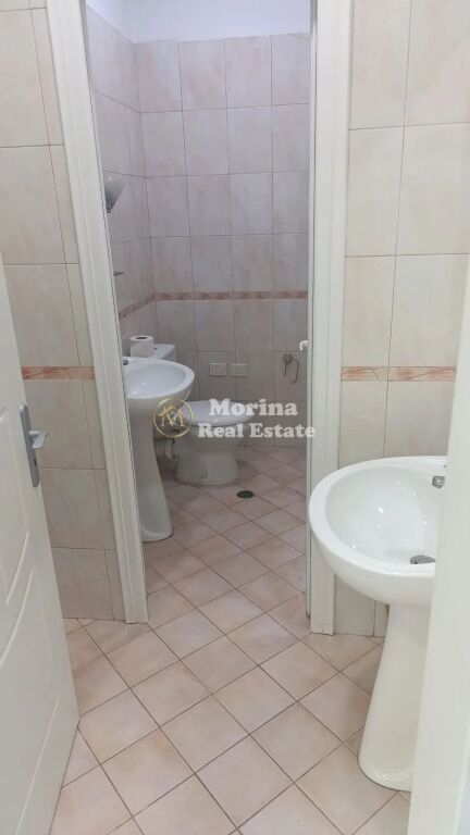 Rent | Business Premises | Xhamlliku | 2700 €/month