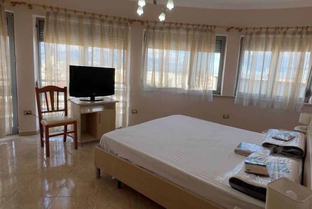 Jepet me qira 2+1+2 tek Qatar Center