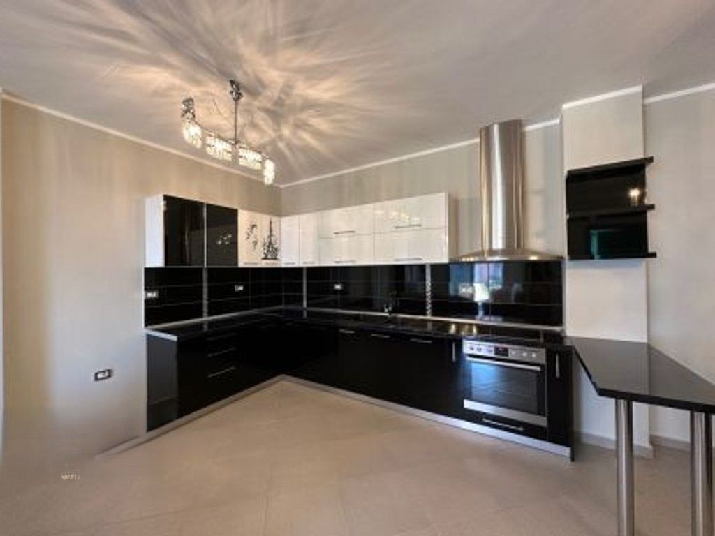 Appartamento 2+1 in Affitto vicino a Marinaj Hotel, Nuovo Anello! 550 € /Mese