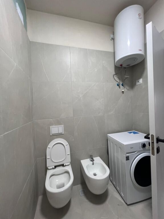 Jepet me qera 2+1 Bathore