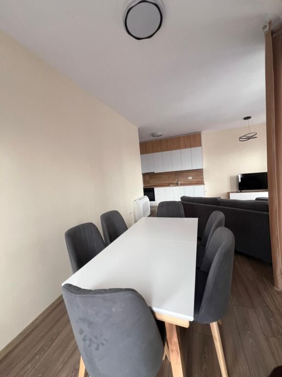 Jepet me qera 2+1 Bathore