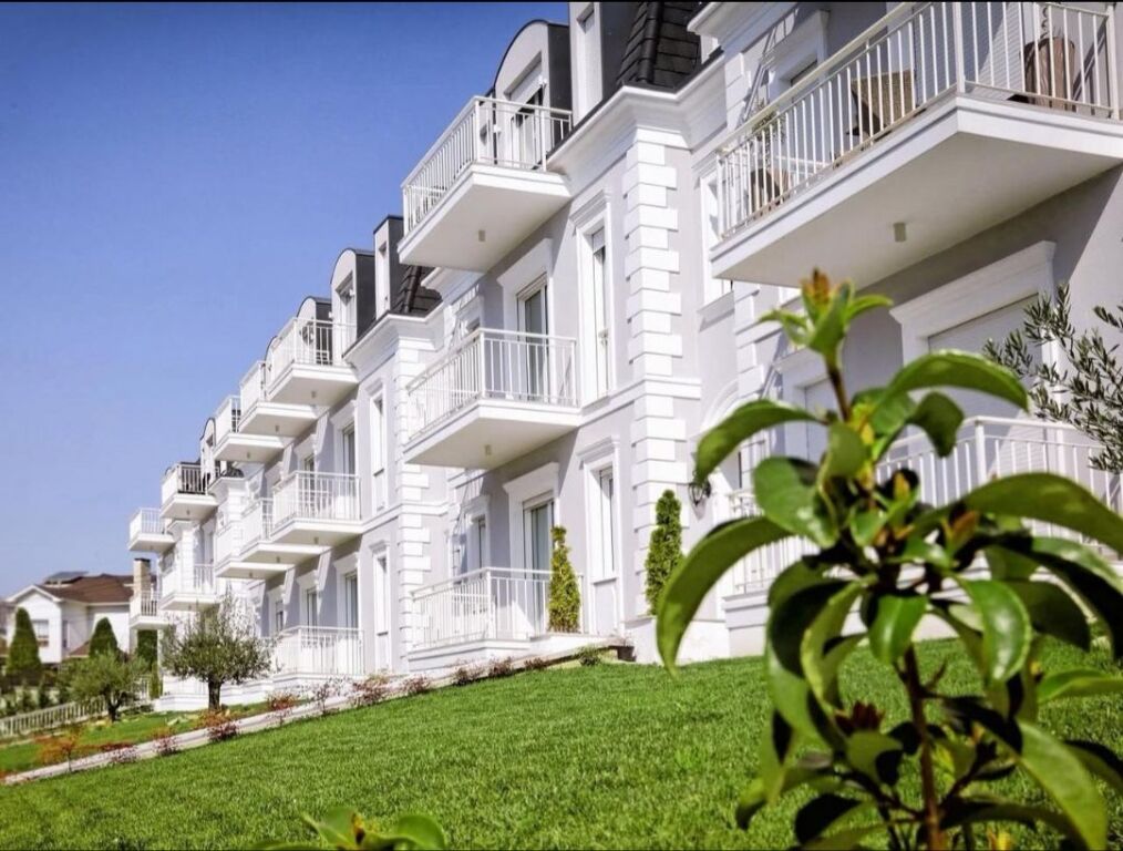 Shitet 3+1+2 plus Parkim /Joy Residence Teg