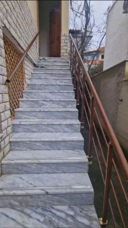 SHTËPI PRIVATE PËR SHITJE – VILAT GJERMANE