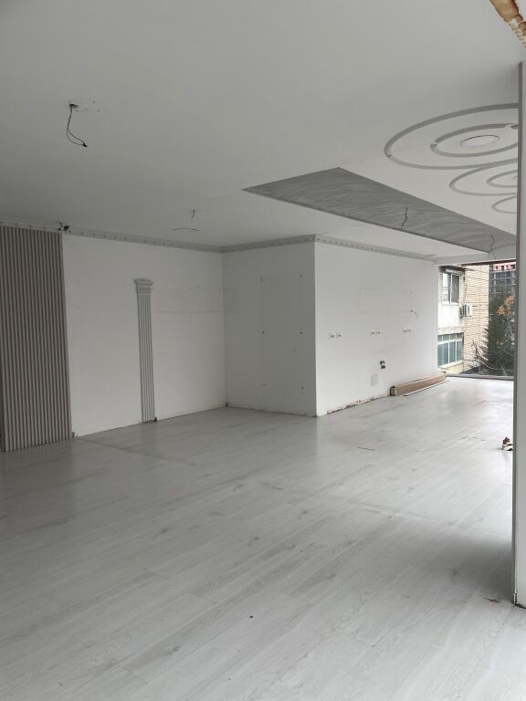OFFICE FOR RENT 72 M2 ZOGU I ZI 1,200 EURO