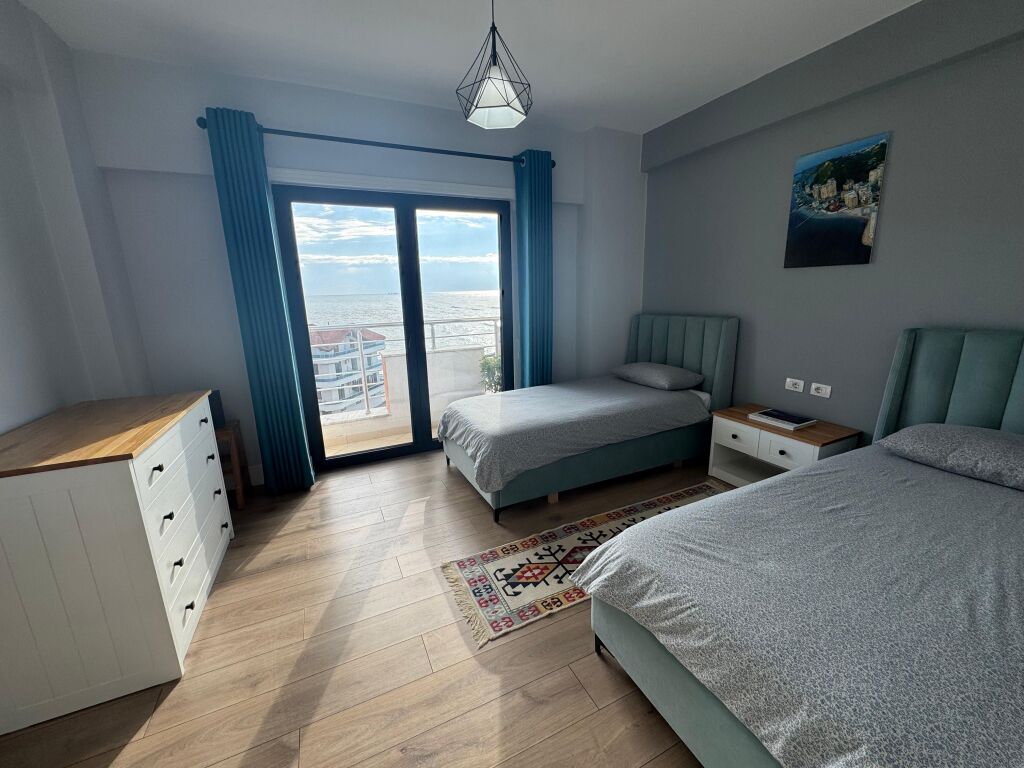 Jepet apartament me qera 2+1