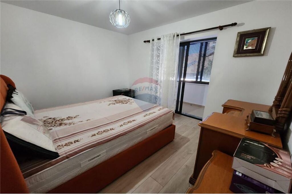 1+1 per qira te Shkolla e Baletit