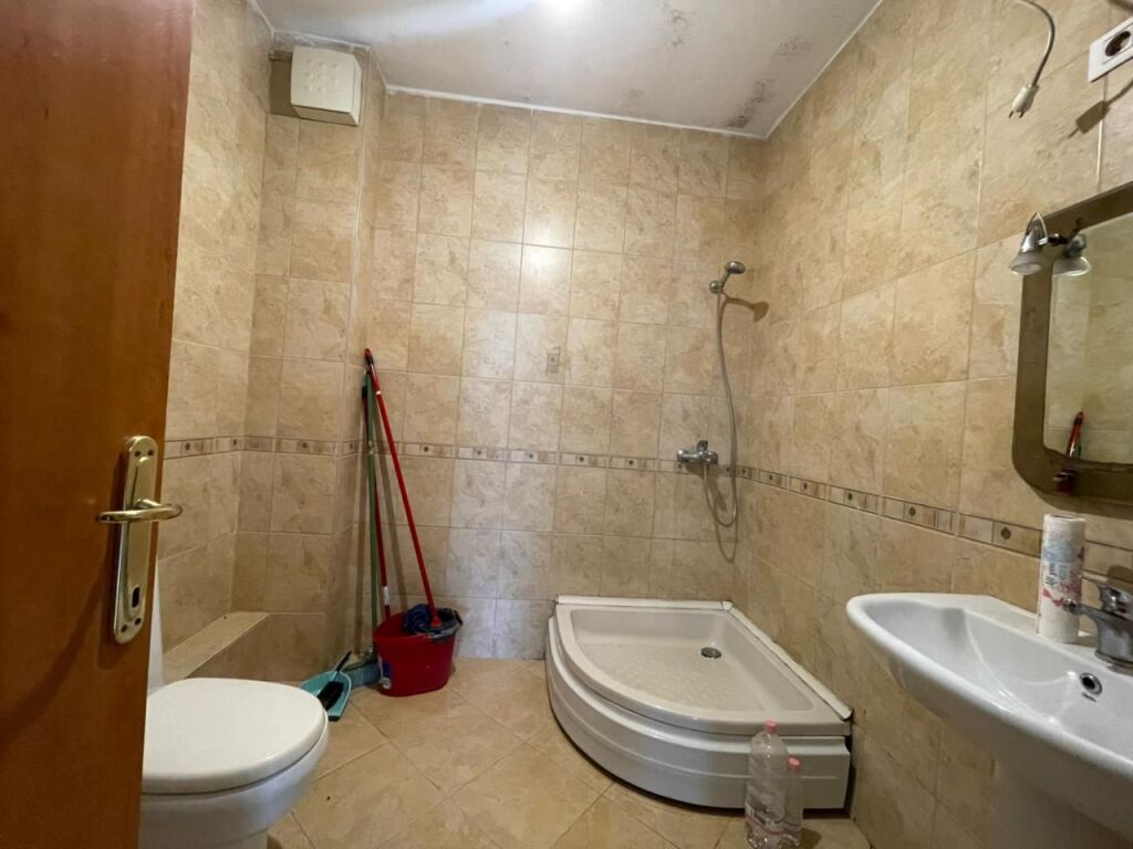 Apartment 2+1+Parking for rent at Kika 1 at Komuna e Parisit.