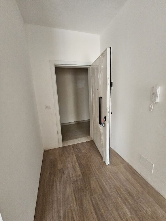 Shitet Apartament 2+1+2 – Tirana Entry (Ish-Dogana)