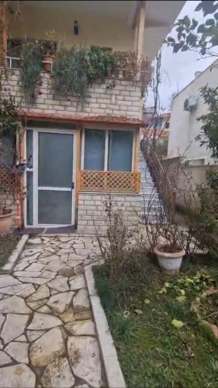 SHTËPI PRIVATE PËR SHITJE – VILAT GJERMANE