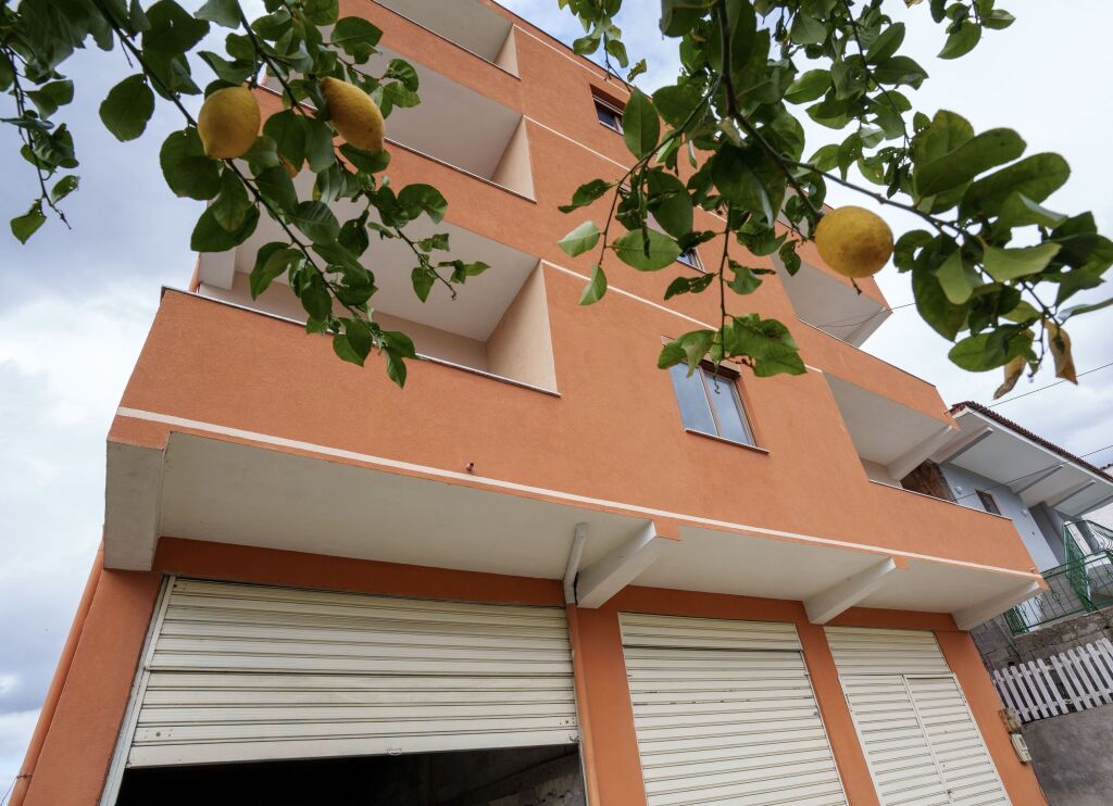 Shitet Penthouse Apartament -160 m²