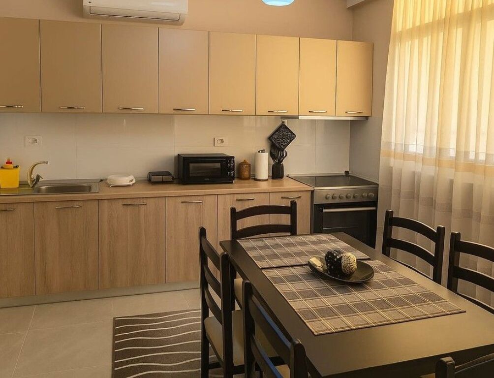 Qera, Apartament 2+1, Qendër