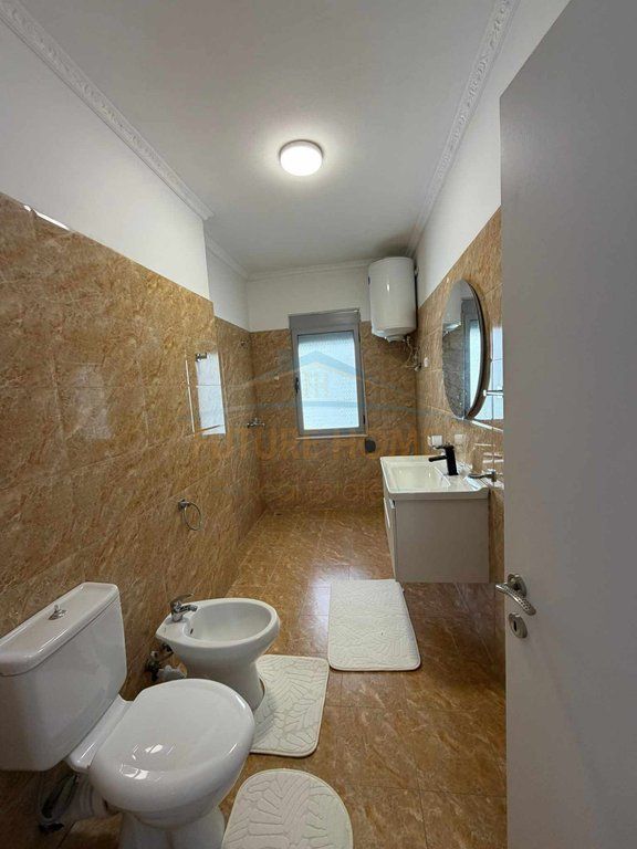 In vendita, Appartamento 2+1+2 Nuovo Anello, Tirana, UNA59367.