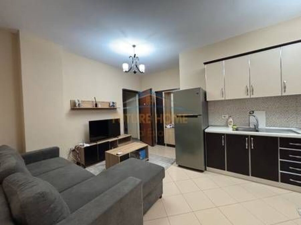 Shitet,Apartament 1+1, Liqeni i Thatë, Tiranë