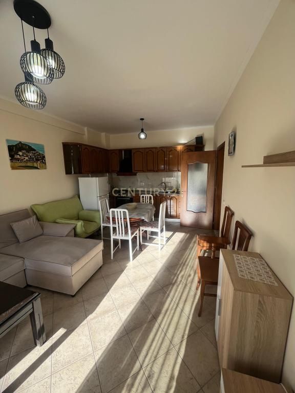 Apartament 2+2 Me Qira në Plazh, Durrës !