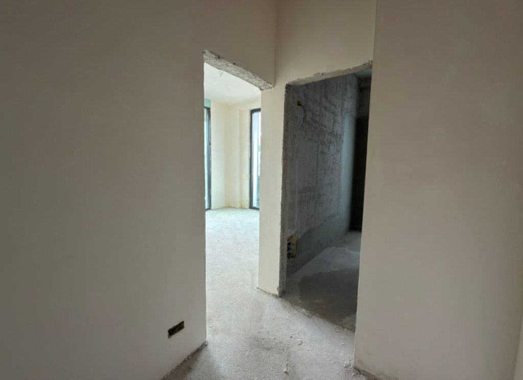 :  🏡 Penthouse 3+1+2 me Verandë &amp; 3 Poste Parkimi – Tulipan Residence, TEG