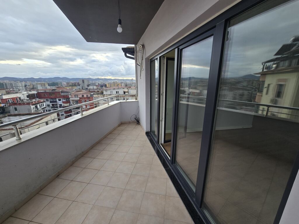 Apartament 2+1+2+Ballkon ne Shitje Ne Fresk, Prane Restorant Deliu