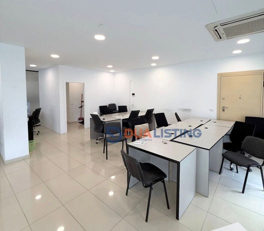 We offer office space for rent near the Delijorgji Complex!