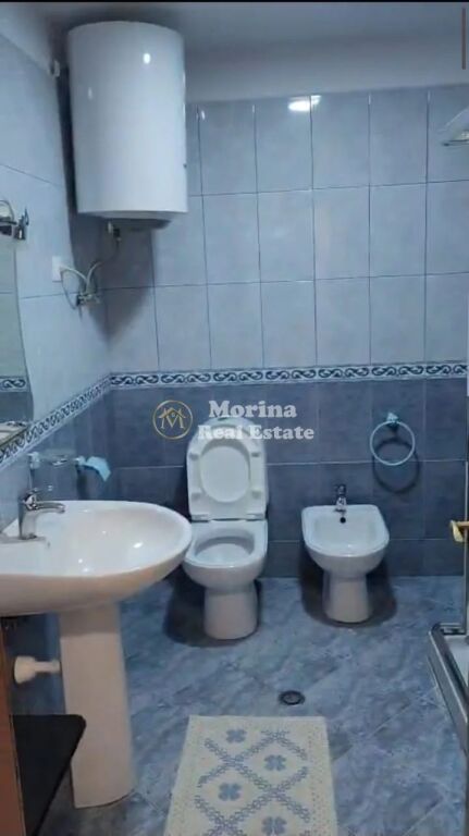 Rent | Apartment 2 + 1 | Paris Commune | 650 €/month