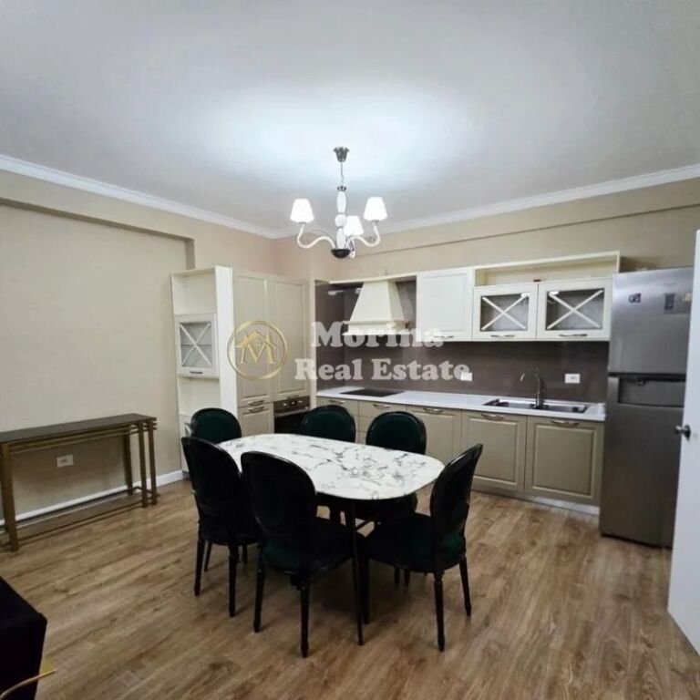 Affitto | Appartamento 3 + 1 + 2 | Lago Secco | 1 400 €/mese