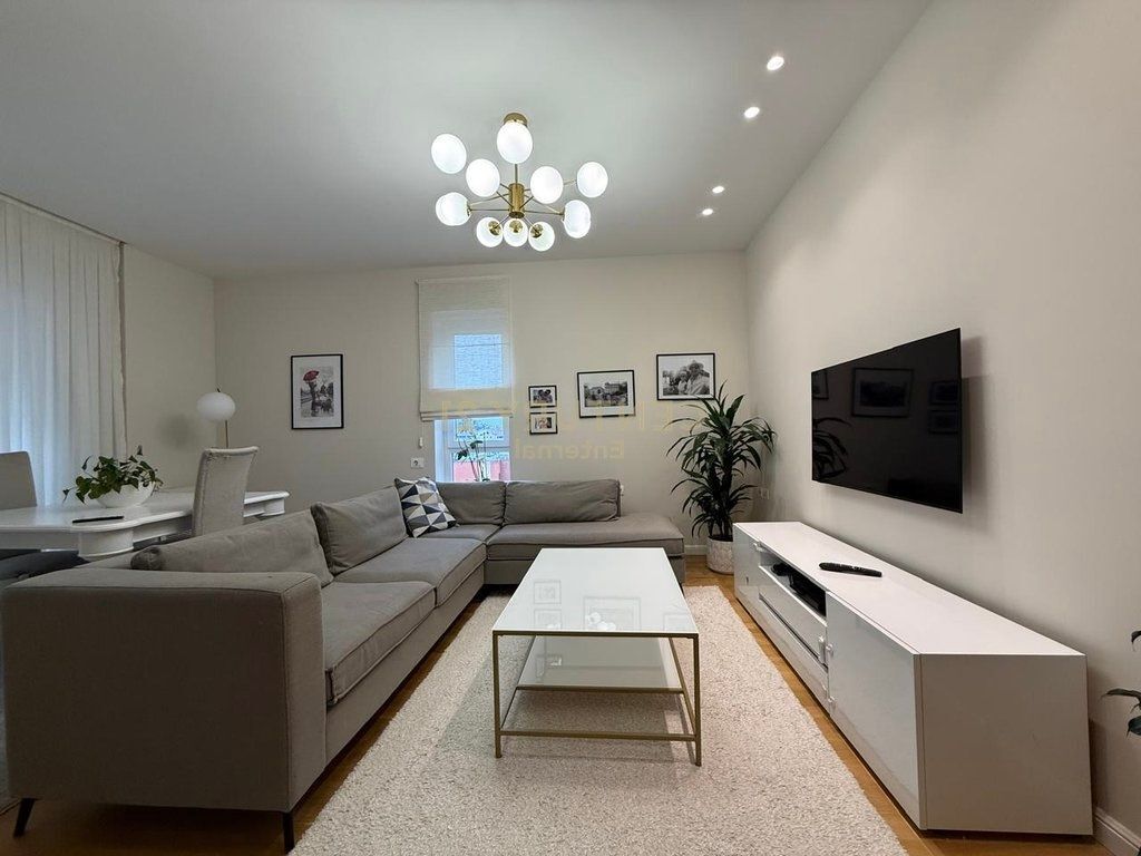 Apartament 2+1 te Kopshti Botanik