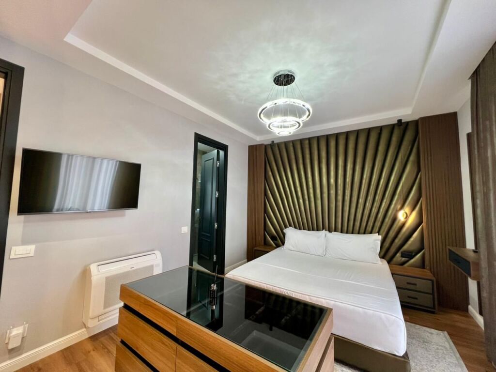 Jepet me qira Apartament 2+1+2 Tualete, “Secret Garden Residence”, Tiranë