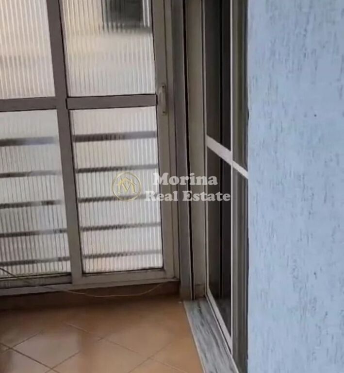 Rent | Apartment 2 + 1 | Paris Commune | 650 €/month