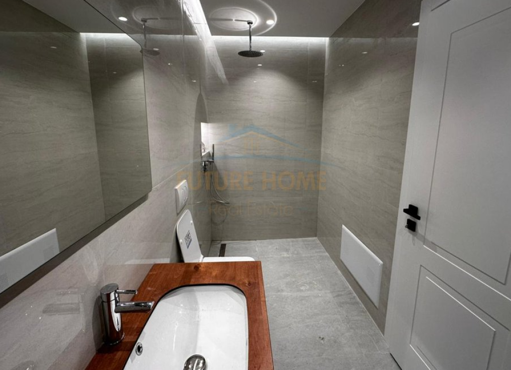 In vendita, Appartamento 2+1+2, Komuna e Parisit, Tirane