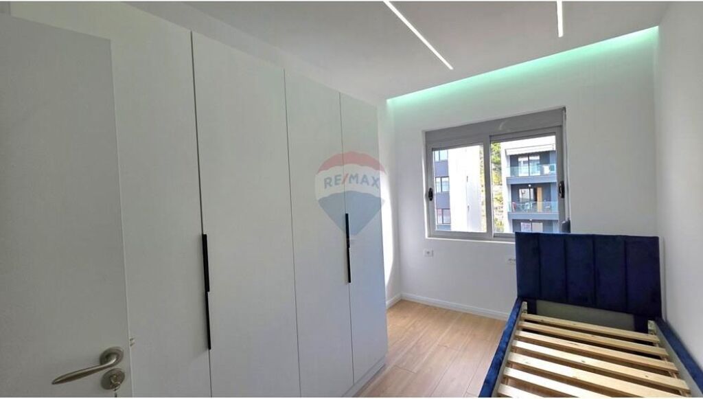 🌊🏡 APARTAMENT 2+1+2 PËR SHITJE – LUNGOMARE, VLORË