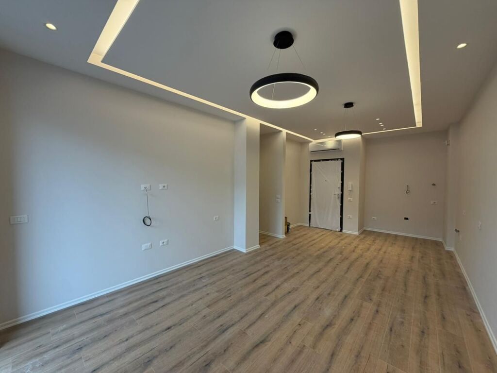 Appartamento 2+1+Parcheggio in affitto presso Komuna e Parisit.