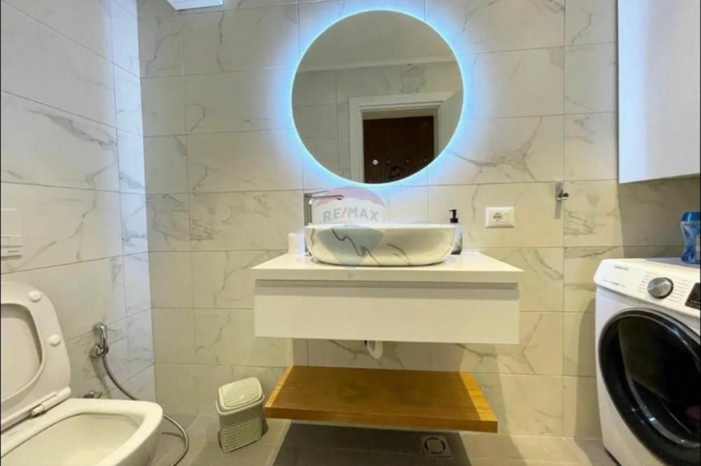 Apartament per qera 2+1+2 tek Rruga e Kavajes