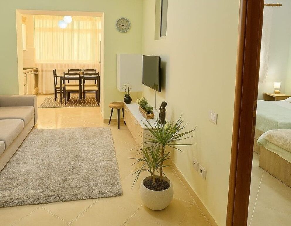 Qera, Apartament 2+1, Qendër