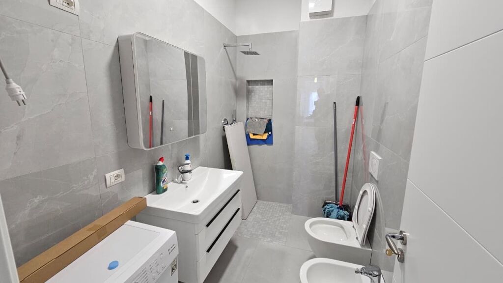 Apartment 2+1 with Parking Space for Rent in Brryli Tirana