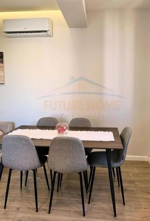 Shitet, Apartament 1+1, Vasil Shanto, Tiranë.