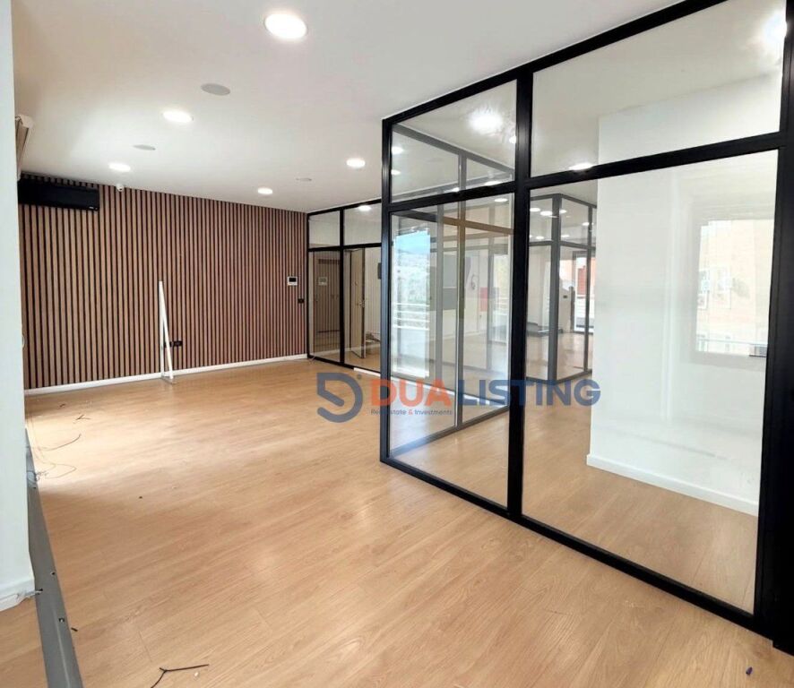 AMBIENTI UFFICIO in affitto presso il Complesso Delijorgji!!