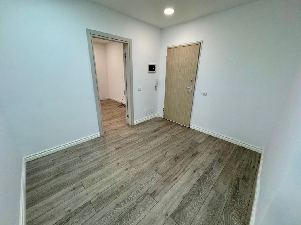 📣 QERA Ambient Per Zyra 📍 Komuna Parisit, Kompleksi "Kika 2" ✨