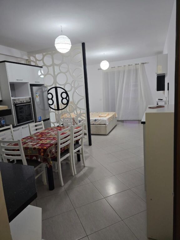 JEPET ME QIRA GARSONIERE – RRUGA CAJUPI,VLORE!!