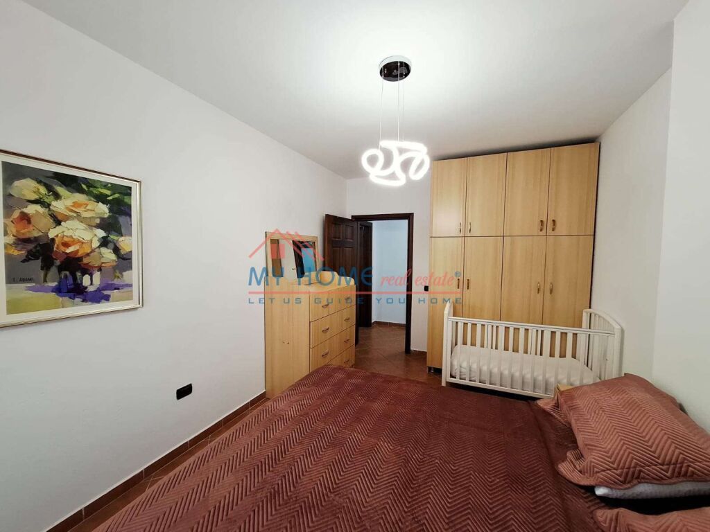 Apartament 2+1 me qira tek Rruga e Kavajes ne Tirane