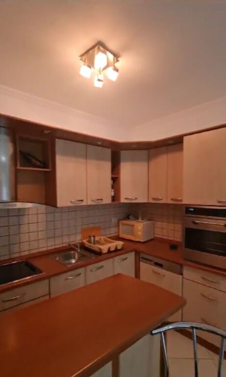 Apartment 1+1 for rent – Petro Nini Luarasi High School