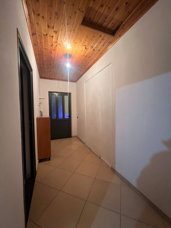 Affitto | Appartamento 1 + 1+Bllk | Comune di Parigi | 400 €/mese