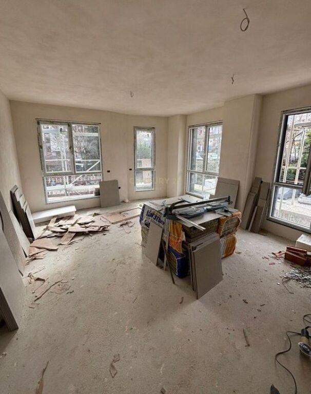 Apartament 2+1+2 në Shitje – Ali Demi | Pallat i Ri (2024–2025)