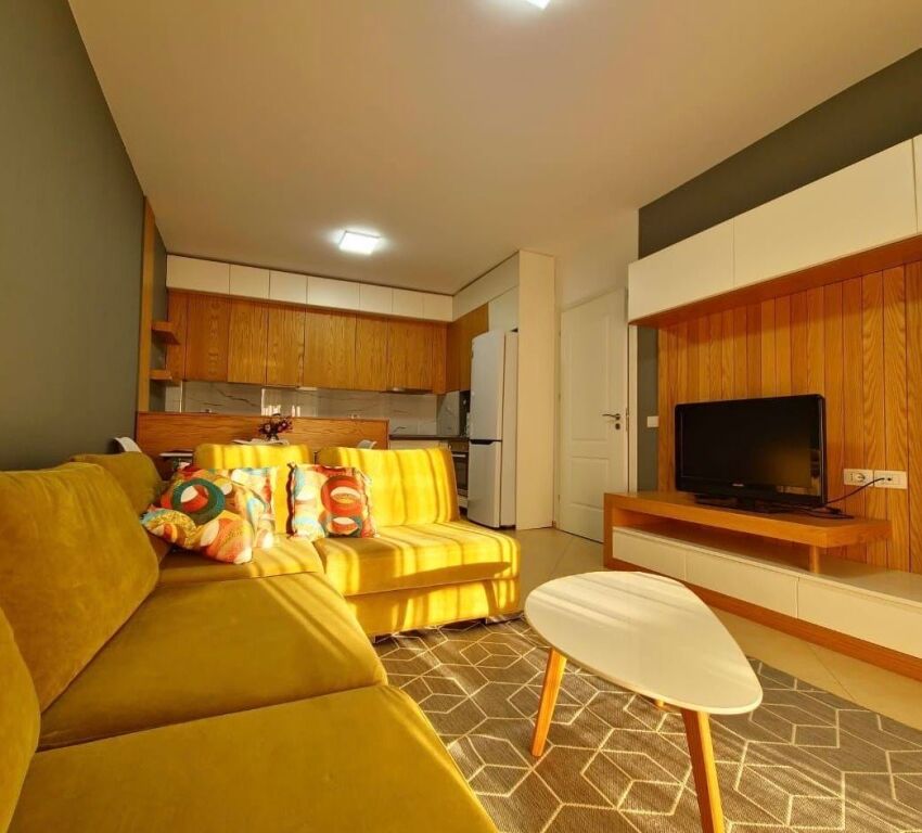 🏡 Apartament 2+1 me Qira – Fillimi i 5 Majit 📍 Përballë Concord Center