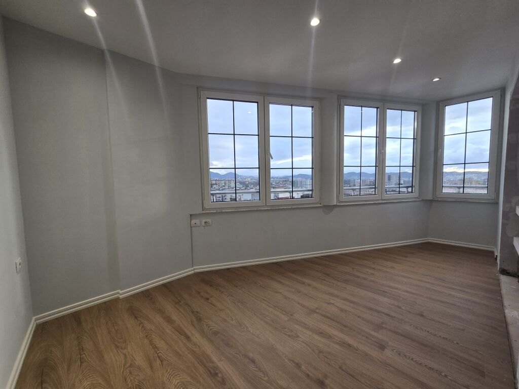 Apartament 2+1+2+Ballkon ne Shitje Ne Fresk, Prane Restorant Deliu