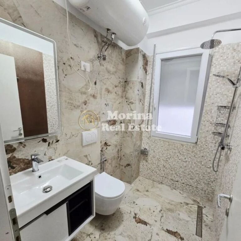 Affitto | Appartamento 3 + 1 + 2 | Lago Secco | 1 400 €/mese