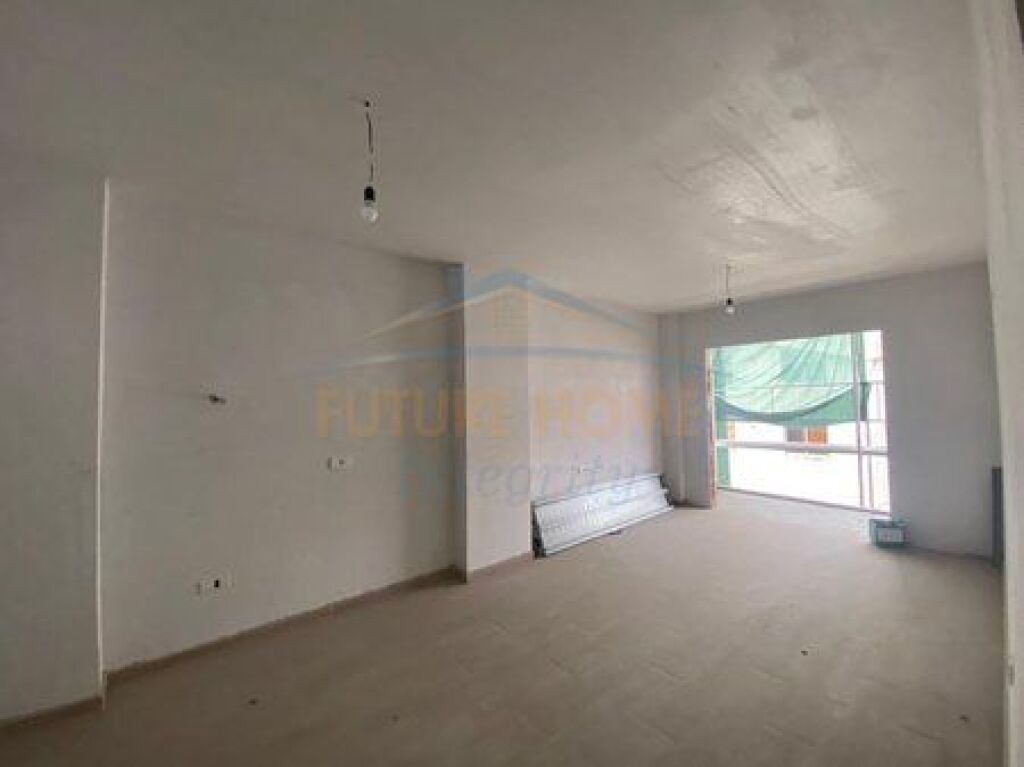 In vendita, Appartamento 1+1, Via Jordan Misja, Tirana.