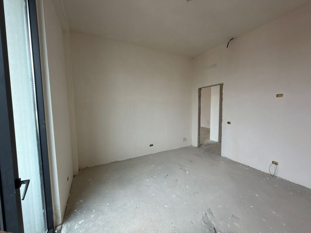 🏡 Penthouse 3+1+2 me Verandë & 3 Poste Parkimi – Tulipan Residence, TEG