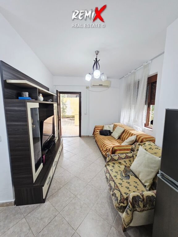 SHITET APARTAMENT 1+1 ME OBORR – SHKËMBI I KAVAJËS